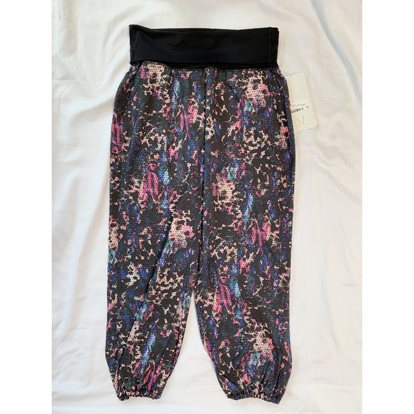 Lululemon “Om Pant” (Multi/Black) - Picture 2 of 6